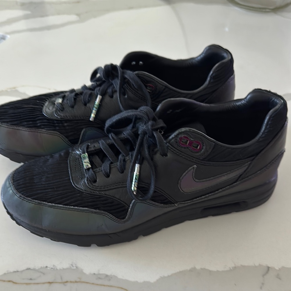 Nike Air Serena Williams Women Iridescent Black Sneakers